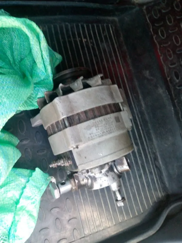 Dinam starter satiladi 24 v 1 Dinam starter satiladi 24 v 1