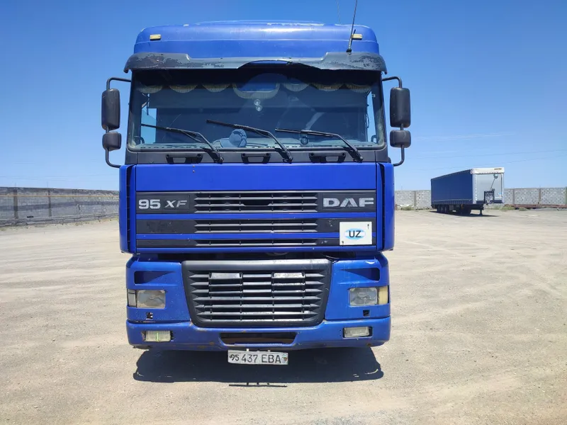 DAF евро 2 с полуприцепом 1