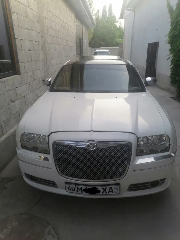 Chrysler 300c 2,8 объём 4 Chrysler 300c 2,8 объём 4