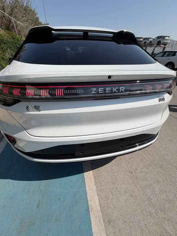 Zeekr 001 U 5