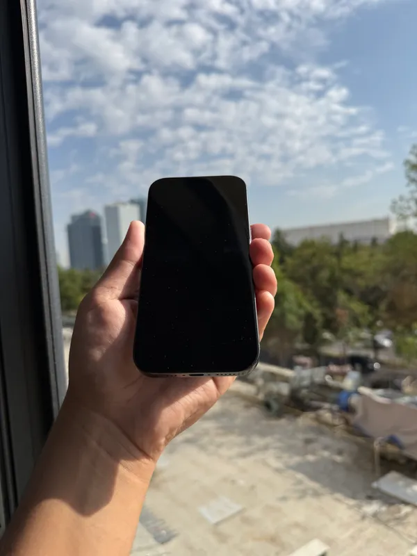 iphone 16 pro 4