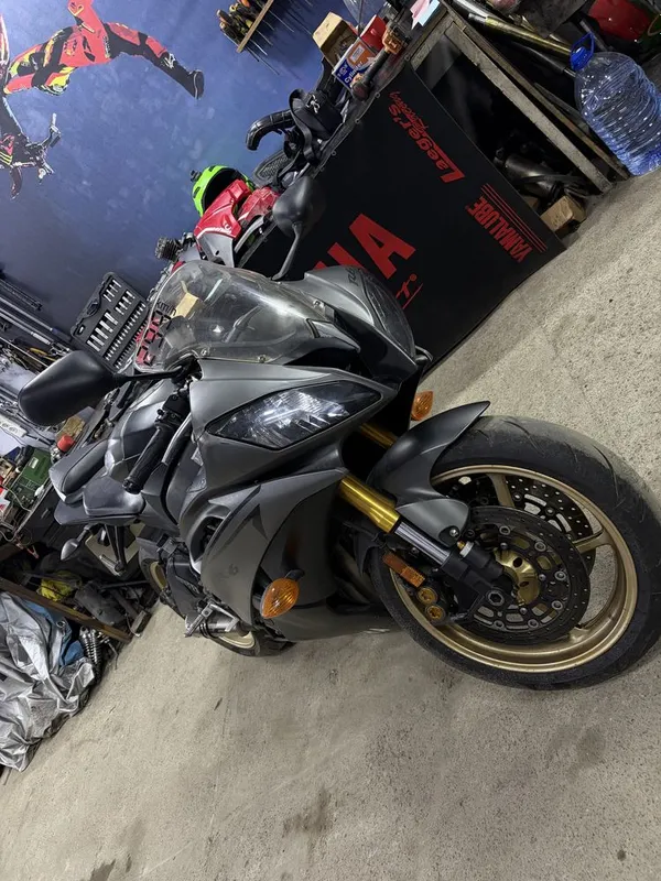 Yamaha r6 2013 года — фото 1