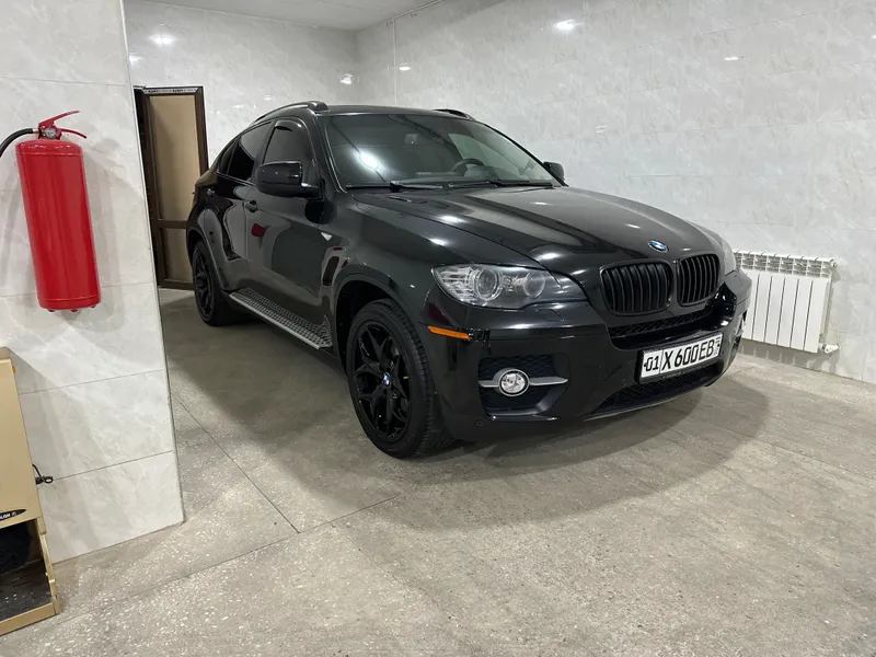 Продается BMW X6 ; зимние колеса пирелли в придачу — фото 1
