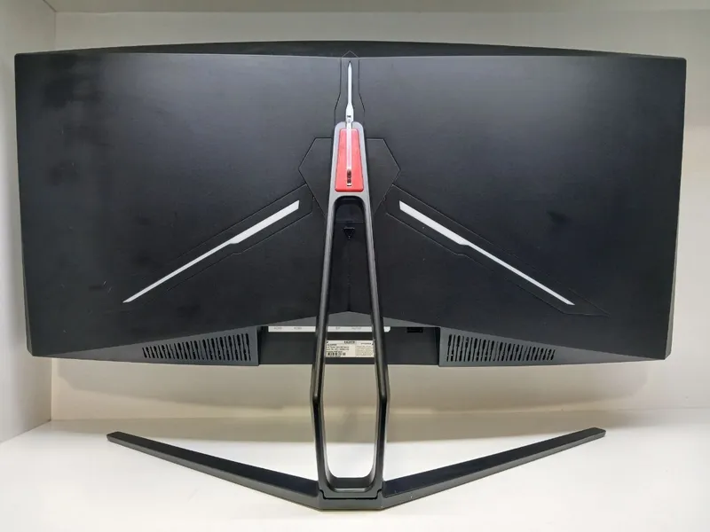 Monitor Immer 34 curved 144hz