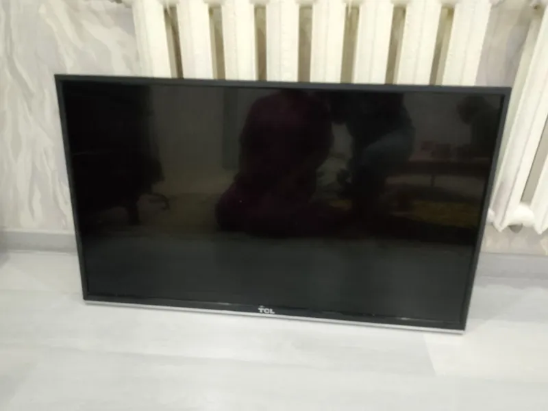 Televizor ploski ekran43 Televizor ploski ekran43