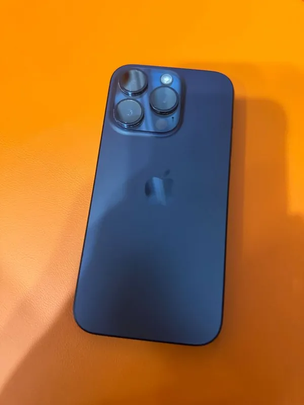 Продам свой iPhone 15 PRO Esim 128gb 2