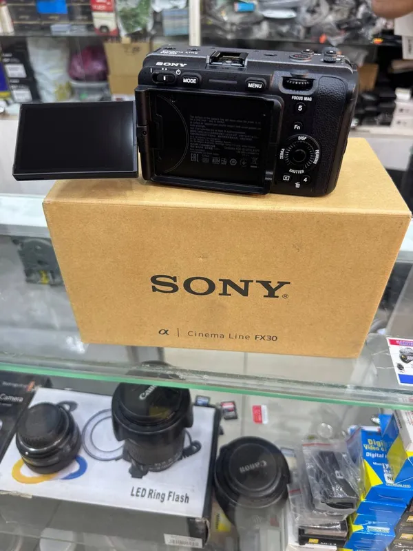 Продаётся полный комплект Sony fx30 1 Продаётся полный комплект Sony fx30 1