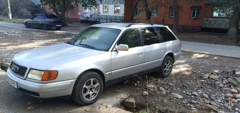 Audi C4 100 2.3 l 2 Audi C4 100 2.3 l 2