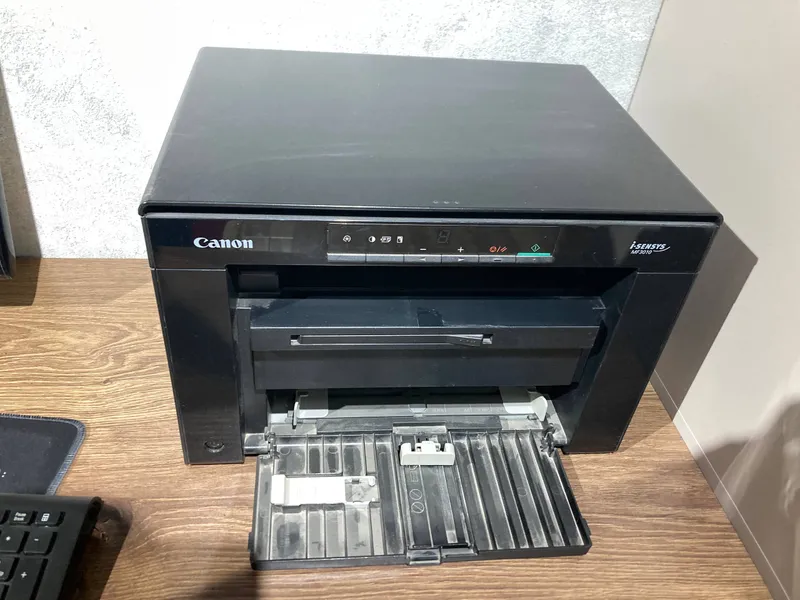 Canon i-SENSYS MF3010 3 в 1 2
