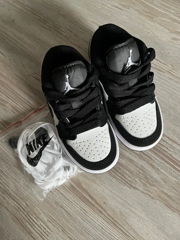 Детские кроссовки Air Jordan — фото 1