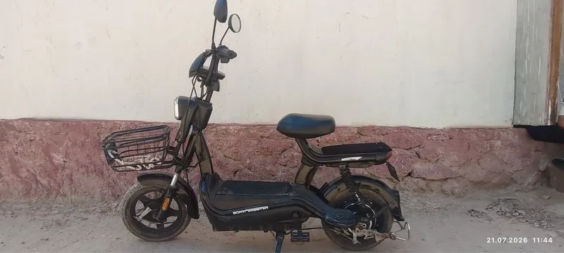 Продам электроскутер BONVI Scooter 1