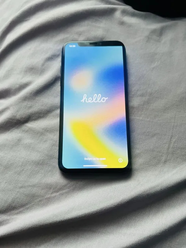 Iphone x sotiladi 256gb 3
