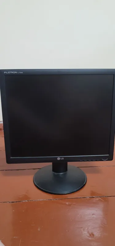 LG Flatron L1732S-BN monitor 1 LG Flatron L1732S-BN monitor 1