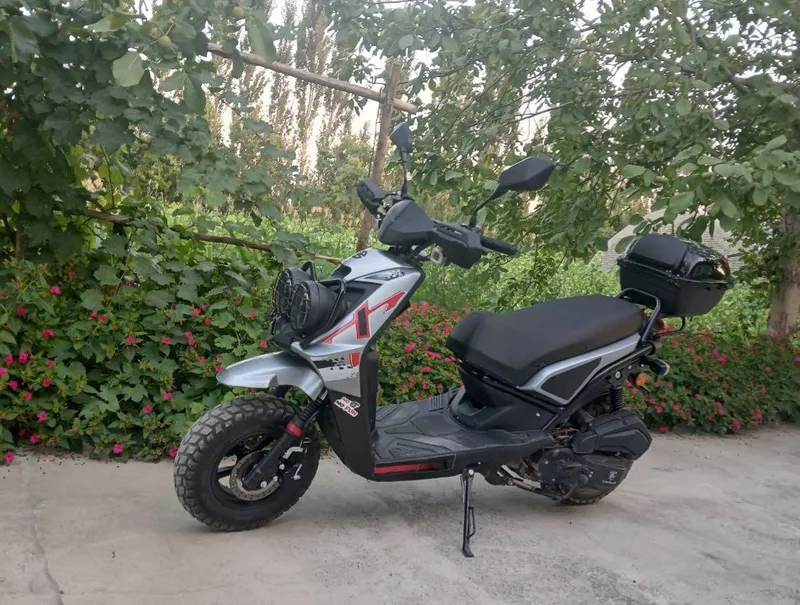 Tank Minion skuter 150cc — фото 2