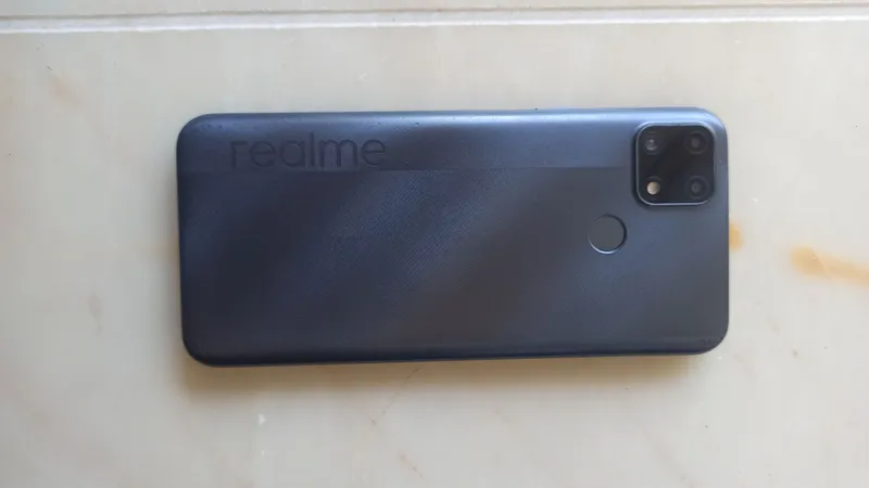 realme