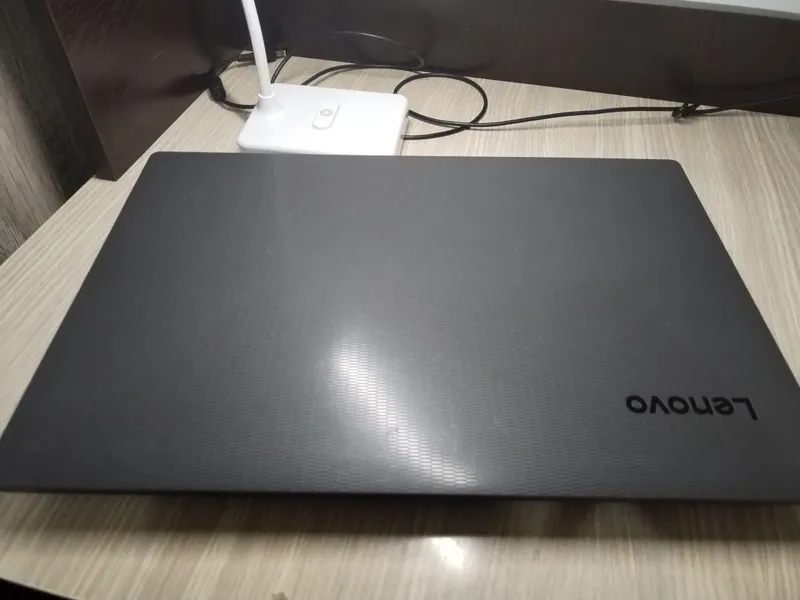 Lenovo V130-15IKB noutbuk / 8GB RAM / 1TB / ish, o‘qish yoki ehtiyot qismlar uchun 2