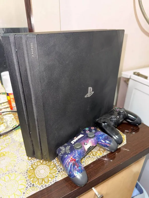 ps 4 pro 2 jostik fleshkali 1 ps 4 pro 2 jostik fleshkali 1