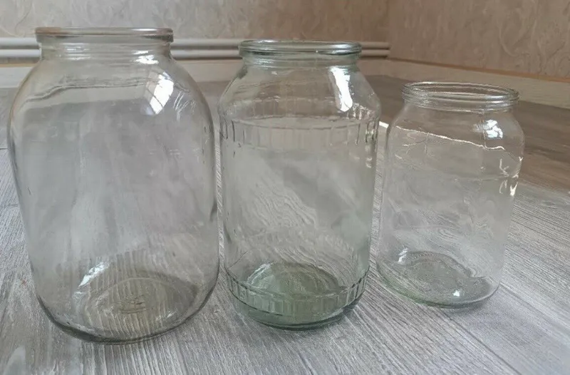 Банки 0,5 , 1 ,2 , 3 литровые без крышек