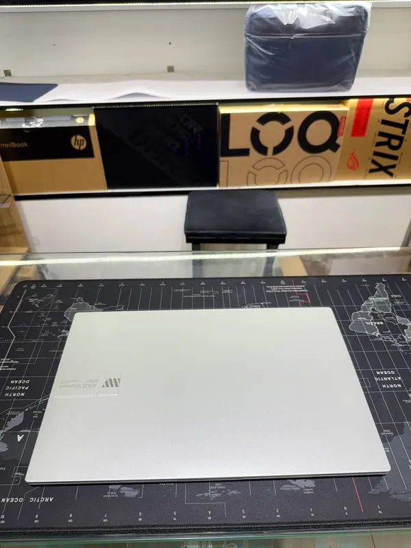 Asus Vivobook 17 4 Asus Vivobook 17 4