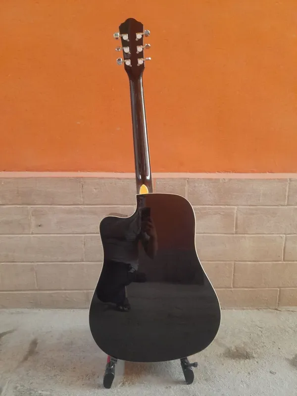 Gitara, Akustika, Yangi, chixoli bilan