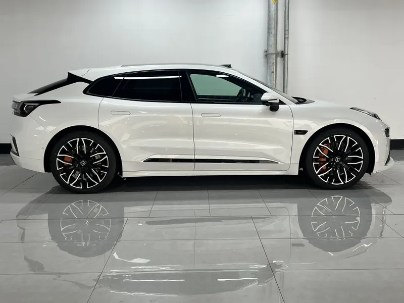 Zeekr 001 YOU 100kWh 4wd полный привод