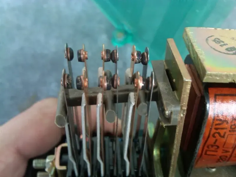 Oraliq rele PE-21U3 3