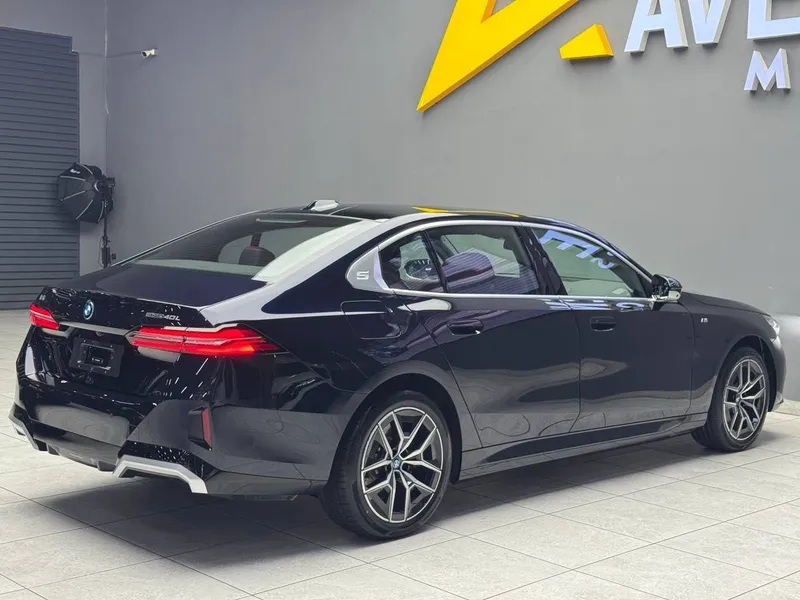 Продается BMW 530 e plug in hybrid — фото 4