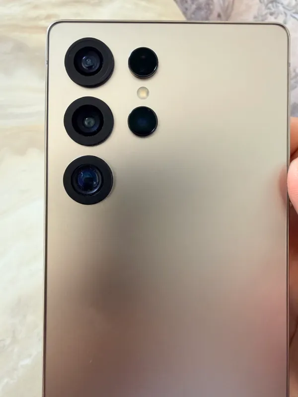 Samsung Galaxy S25 Ultra, срочно сотилади 1