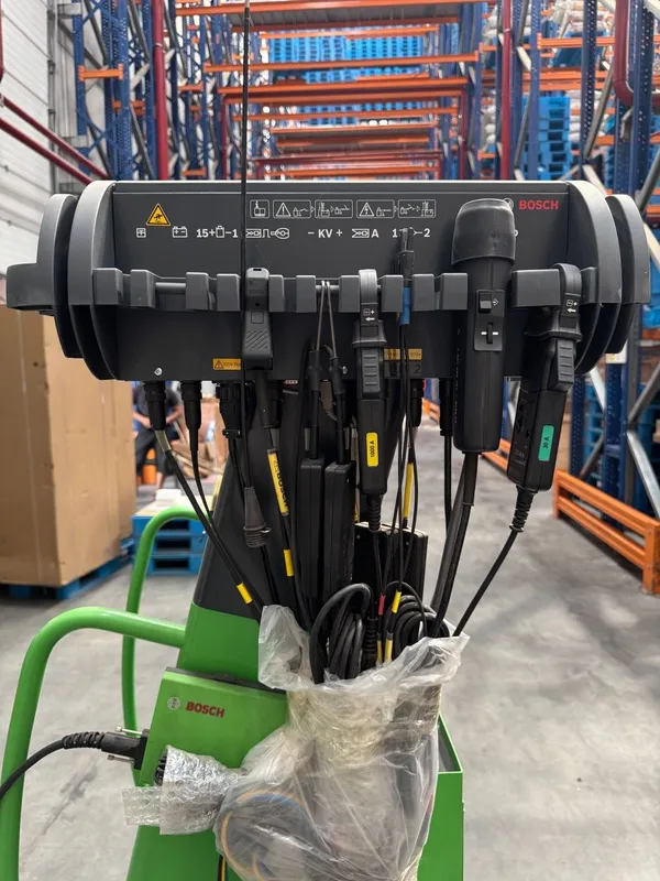 Bosch HTD 815 – Профессиональный цифровой прибор для регулировки фар 4
