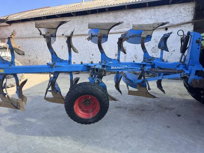 Lemken traktor arion jonder new holland mtz 4 Lemken traktor arion jonder new holland mtz 4
