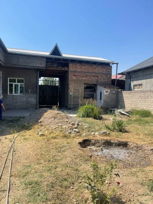 СВОЯ СРОЧНО Продается ДЕШЕВО ДОМ Водник, Мажнунтол махалла Ипотека тож — фото 1