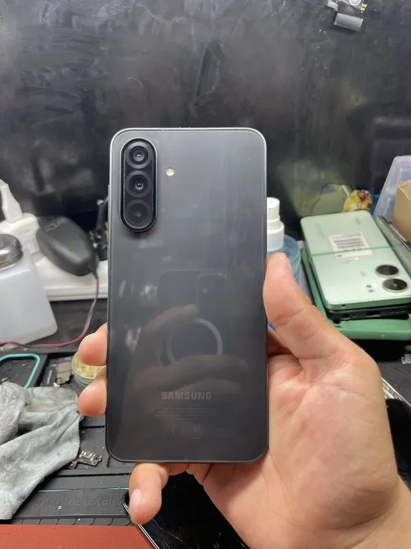 Samsung a36. 5 g