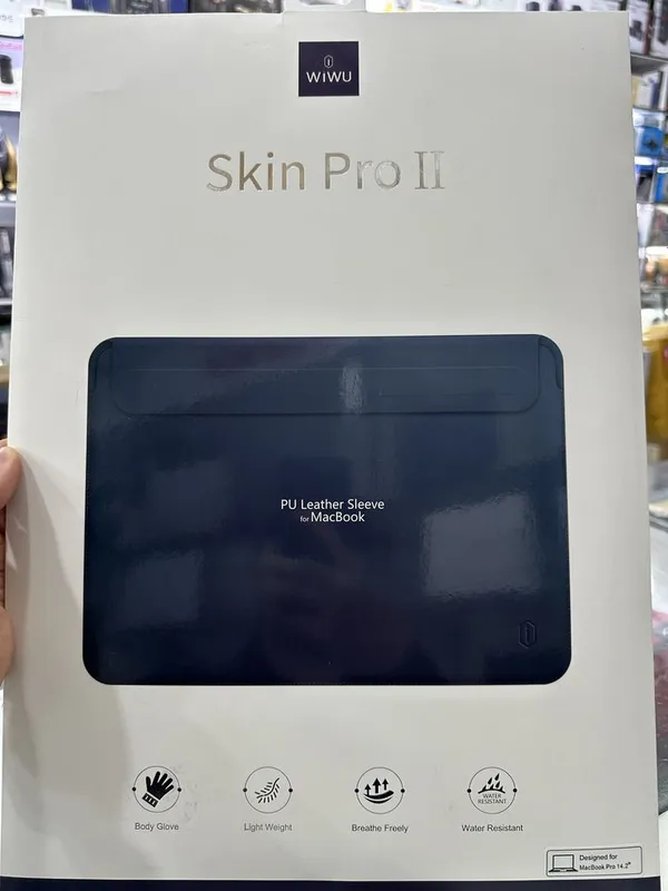 Macbook chexol 13.3 inch Skin Pro — фото 1