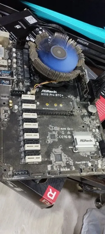 Asrock H110 + 3930 селерон+ 4 gb (2133) ддр4