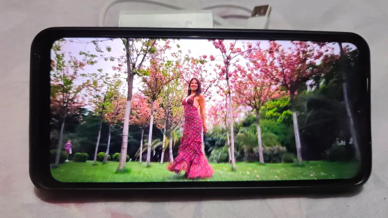 Sotiladi sro'chna Redmi A2+ xolati yaxshi — фото 7