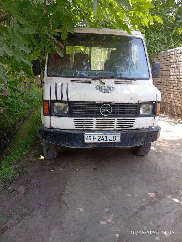 Mersedes 207D srochna sotiladi