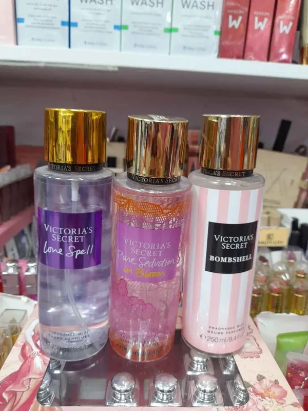 Нежные ароматы спреев для тела от Victoria's Secret Нежные ароматы спреев для тела от Victoria's Secret