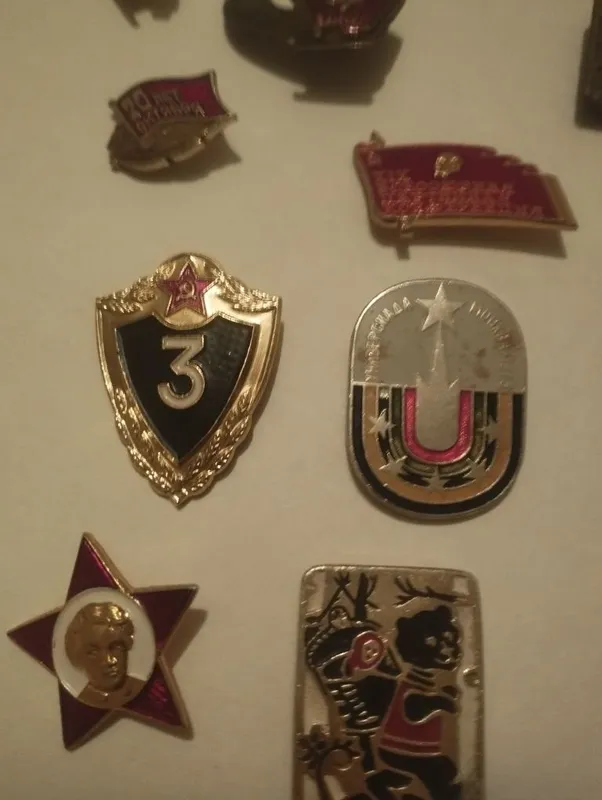 Продам значки СССР 3 Продам значки СССР 3