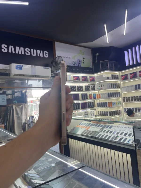 Iphone 16 pro max 256 gn desert 4 Iphone 16 pro max 256 gn desert 4