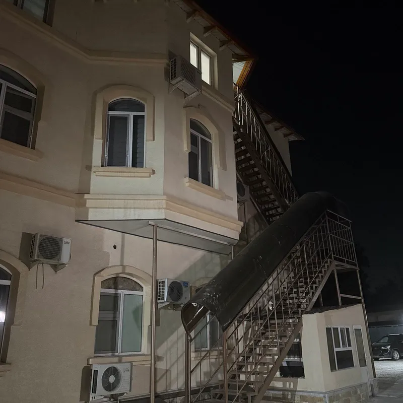 Сдаётся в аренду коммерческое здание 1400 м² 7
