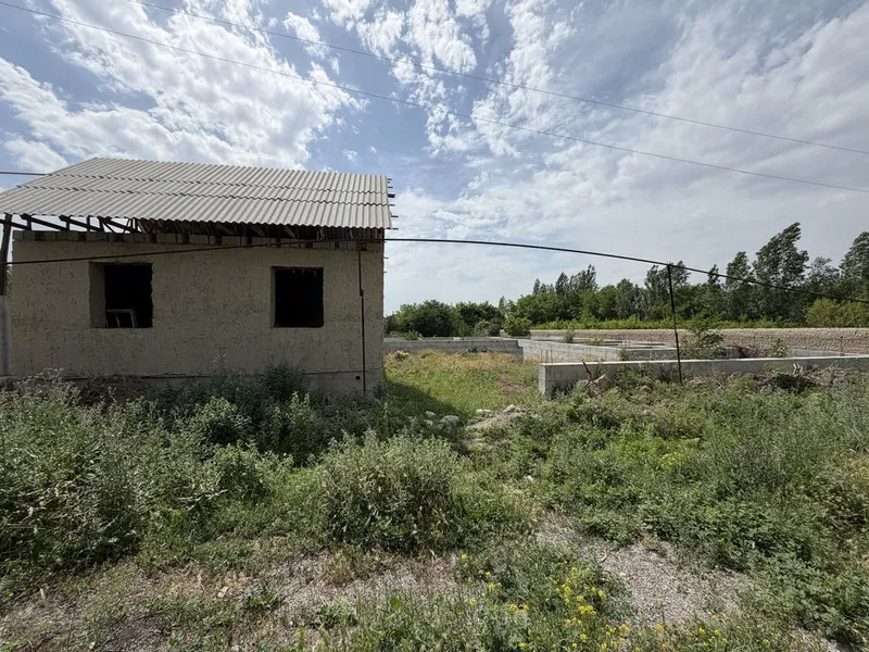 Qochqorchida 16,5 sotix chek sotiladi