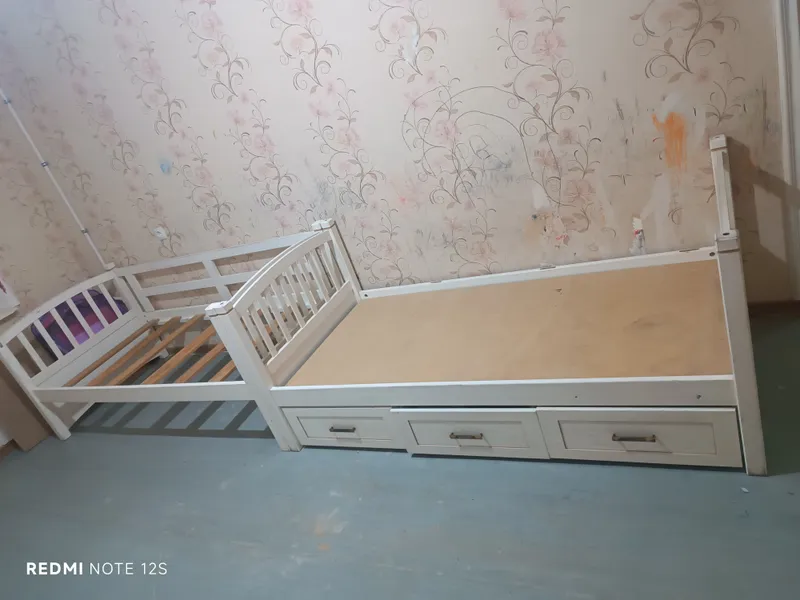 2 ta spalniy sotiladi,ishlatilgan lekin yangi.
