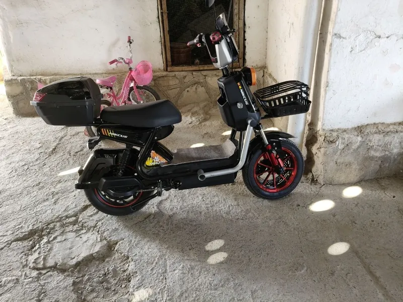 Elektro skuter yangi 2 Elektro skuter yangi 2