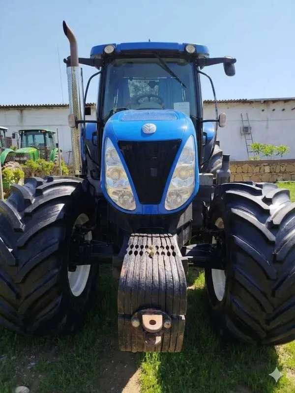 New Holland T7060 traktor sotiladi – 2021 yil, 213 ot kuchi — фото 1