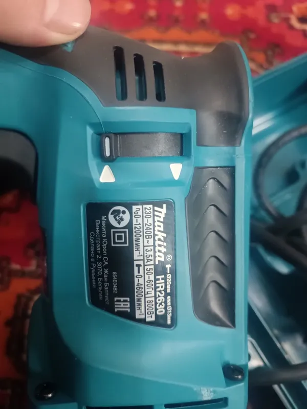 Продается перфоратор Makita