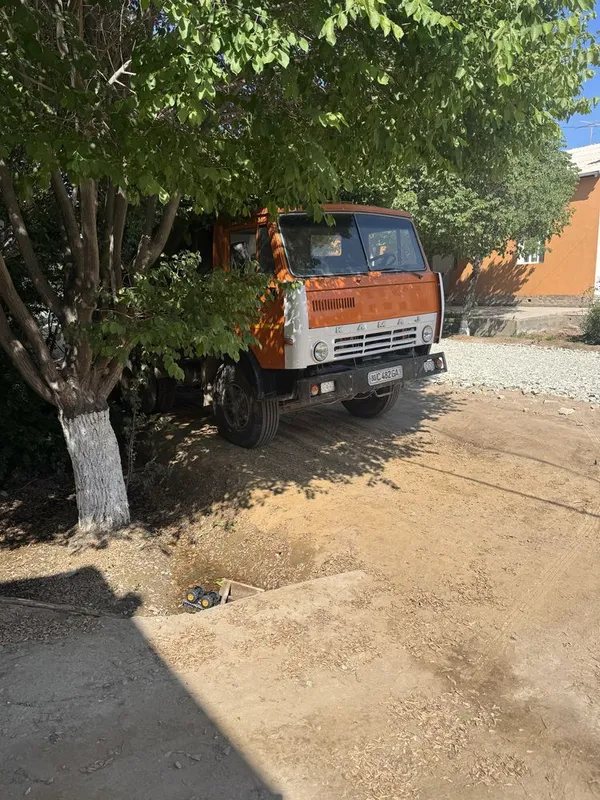 kamaz5511 sotiladi pul zarir tez sotish kerak