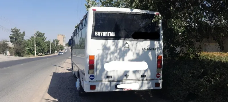 Исузу автобус сотилади — фото 3
