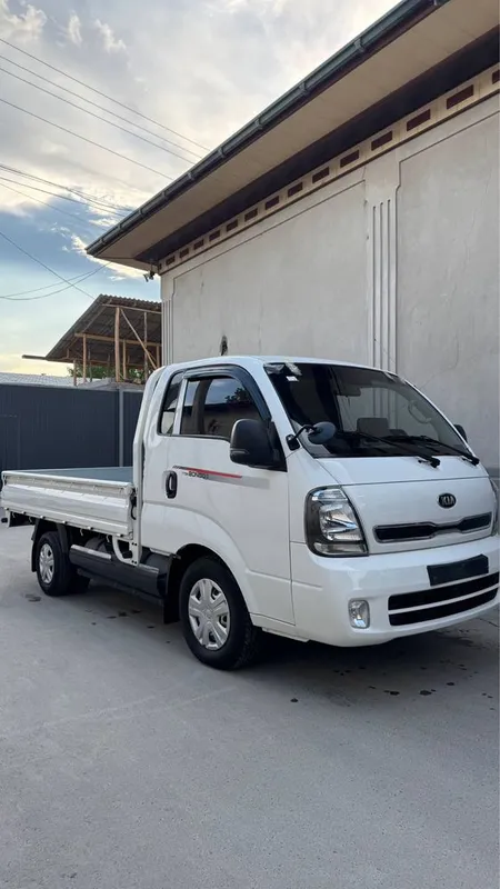 Kia bongo zavatsqoy prapan