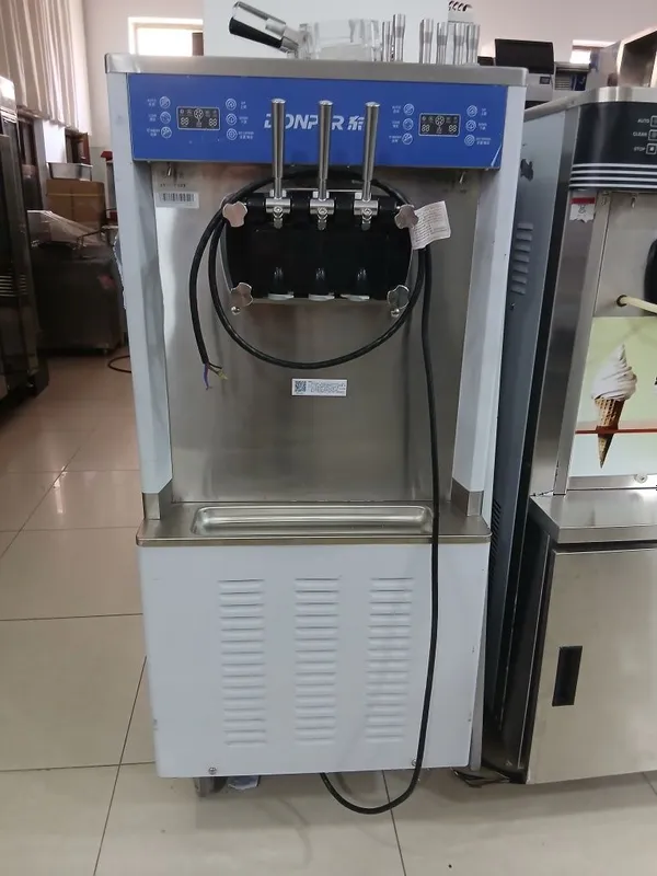 Freezer ice cream machine 1 Freezer ice cream machine 1