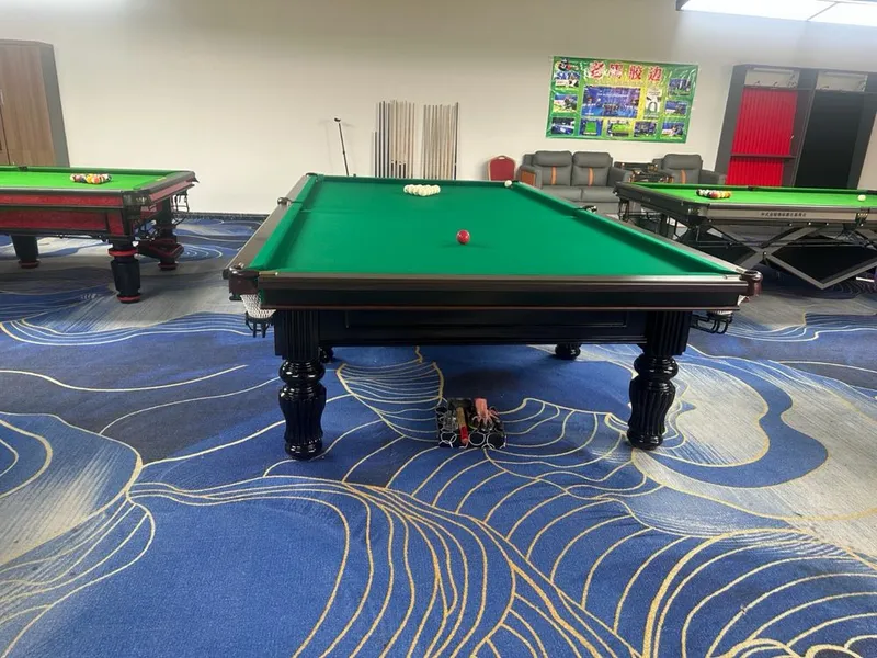 billiard stol grafit